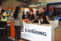 稳订单、拓市场——广西企业铆脚干劲冲 稳订单、拓市场——广西企业铆脚干劲冲